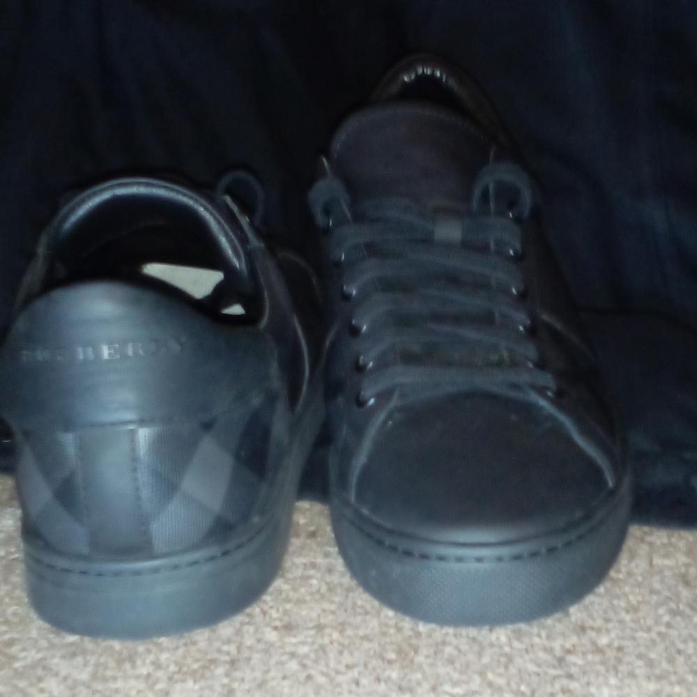 Size 11 BLACK BURBURREY SHOES